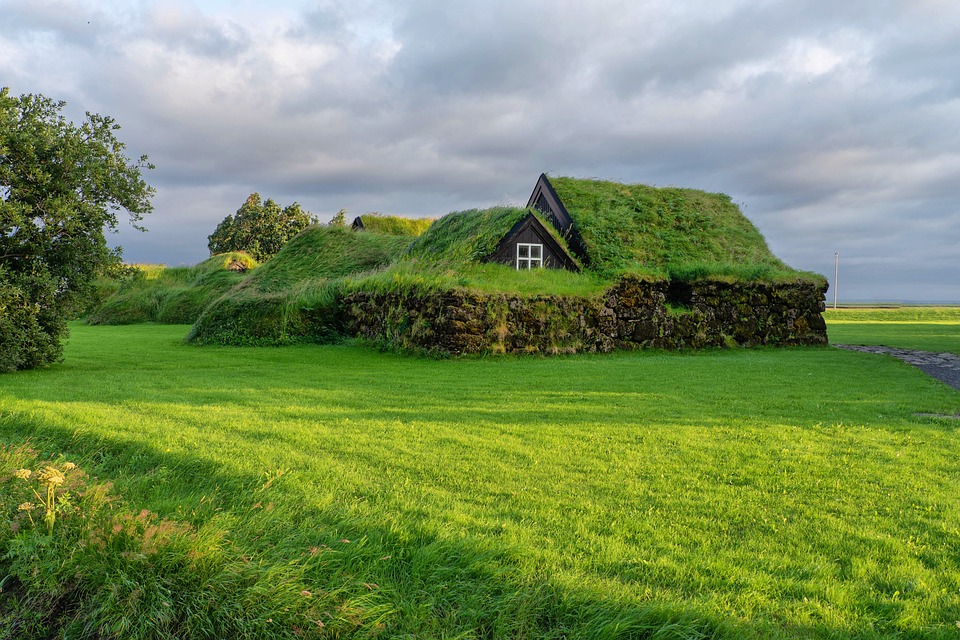 Traveling to Iceland